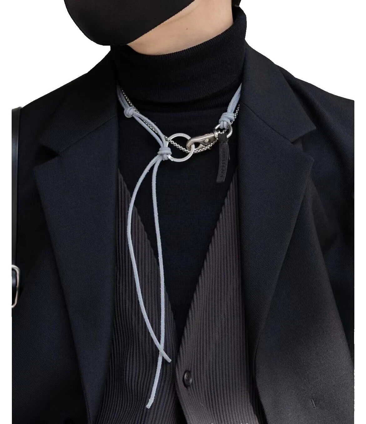 Gargantilla y colgantes de cuero de titanio de moda