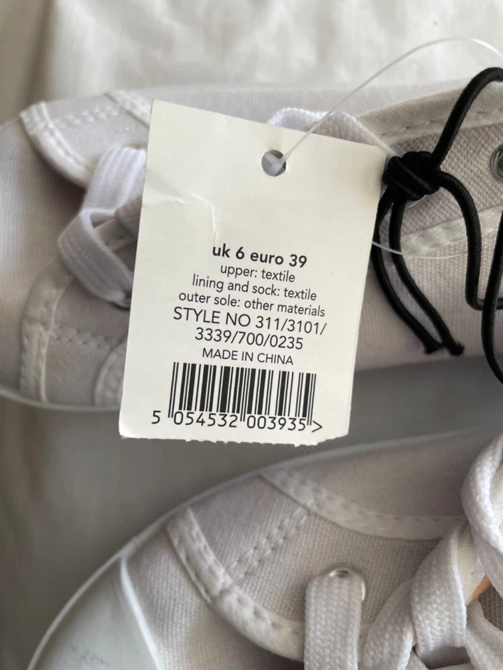 George Lace up Pumps in White. size 6, new - Image 4 of 4