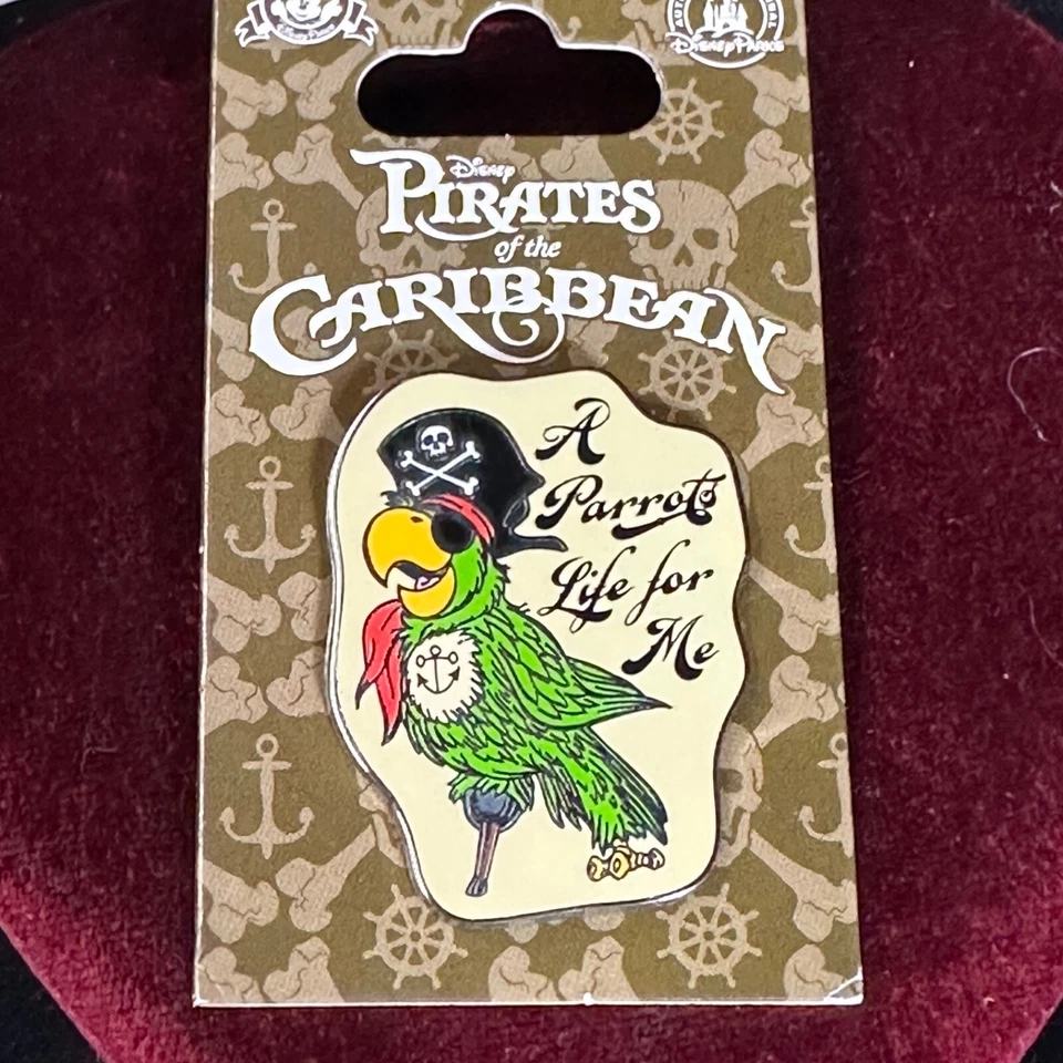 PINS DISNEY DISNEYLAND PARÍS: LORO DE PIRATAS DEL CARIBE (agotado)‏ ‏ Foto 2 de 4