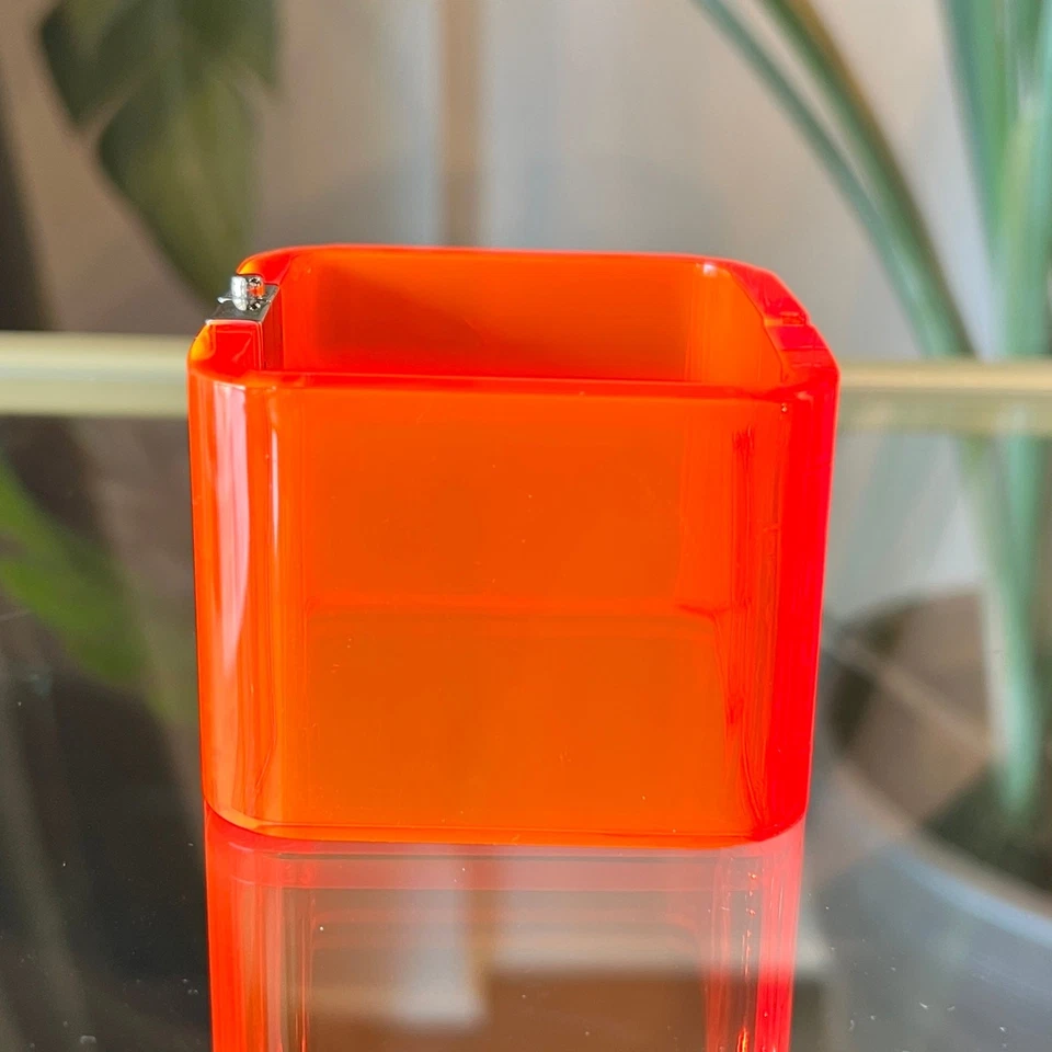 Pulsera pinza acrílica naranja BOTTEGA VENETA Foto 2 de 4