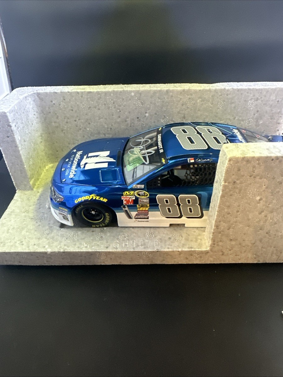 2015 Dale Earnhardt Jr #88 Nationwide Insurance Signed NASCAR