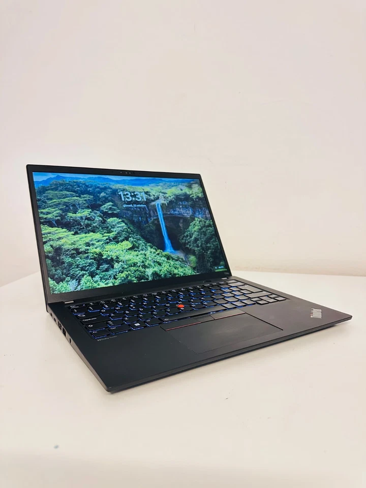 Lenovo ThinkPad T14s G4 · i7-1365U · 32GB · 1TB, foto 2 di 5