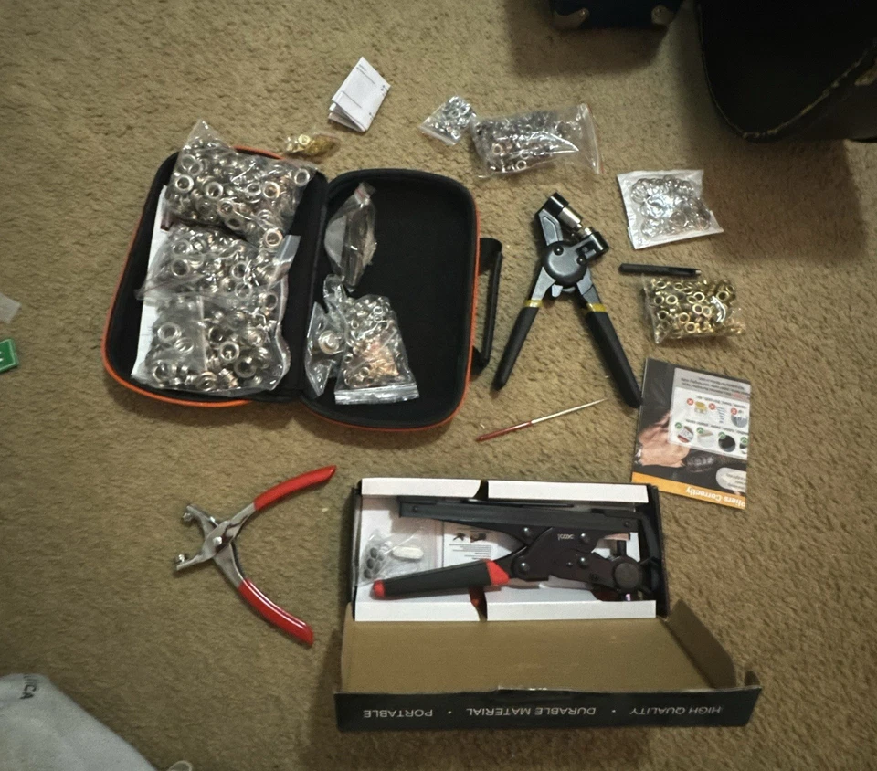 Компьютеризированная вышивальная машина Brother PE800 ячмень плюс наборы б/у  - Изображение 3 из 4