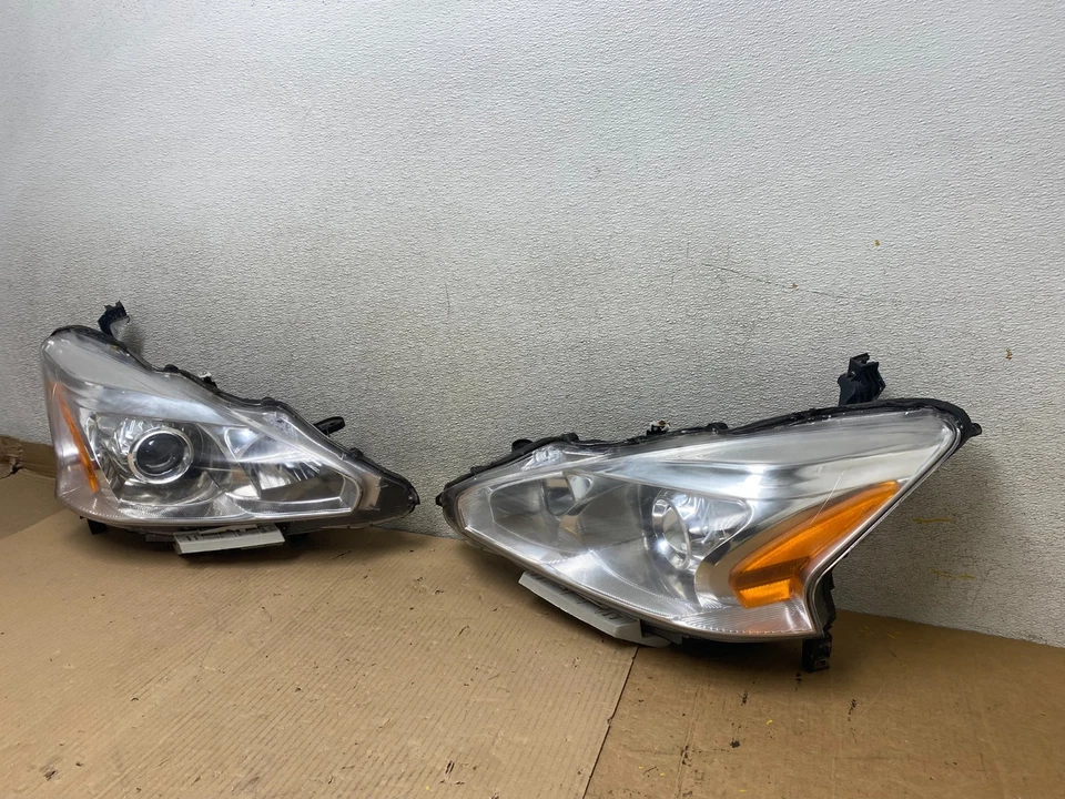 Juego de faros halógenos laterales izquierdo+derecho Nissan Altima 2013 a 2015 U2608 DW Foto 2 de 4