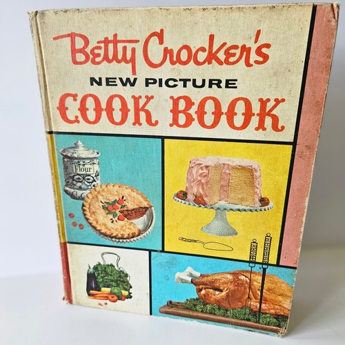 Vtg Betty Crockers New Picture Cook Book 1961 - First Edition Fifth Printing HC