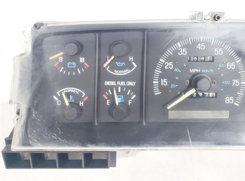 Medidor de velocímetro usado se ajusta a: 1989 Ford f250 pickup cabeza solamente MPH con odómetro de viaje Foto 4 de 4