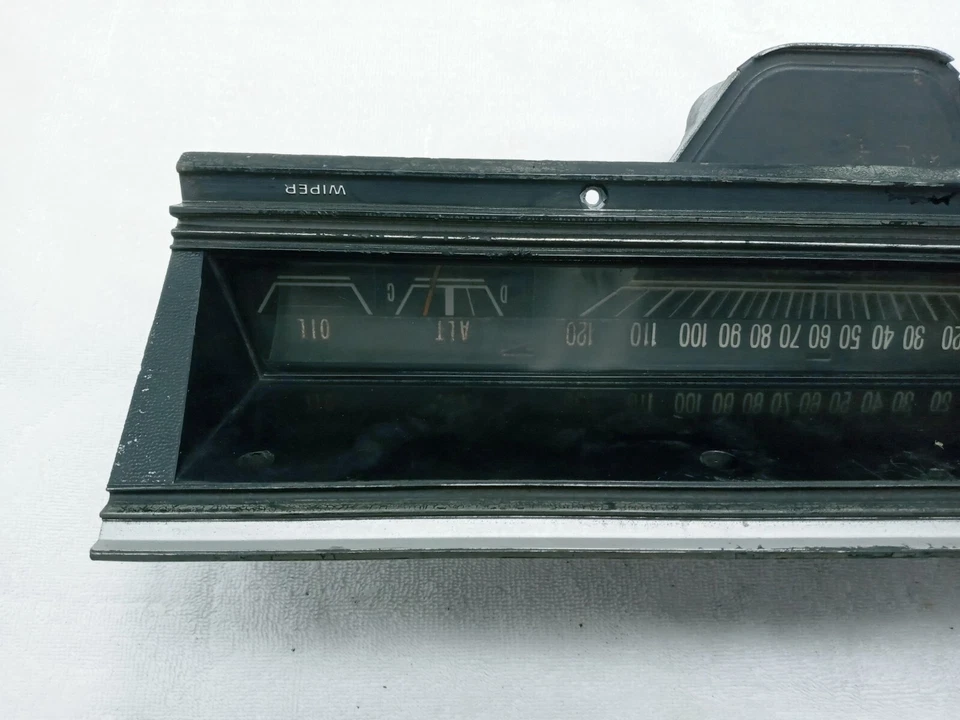 OEM Mopar 1967-69 Dodge Dart Gauge Cluster Panel Assembly Foto 2 de 4