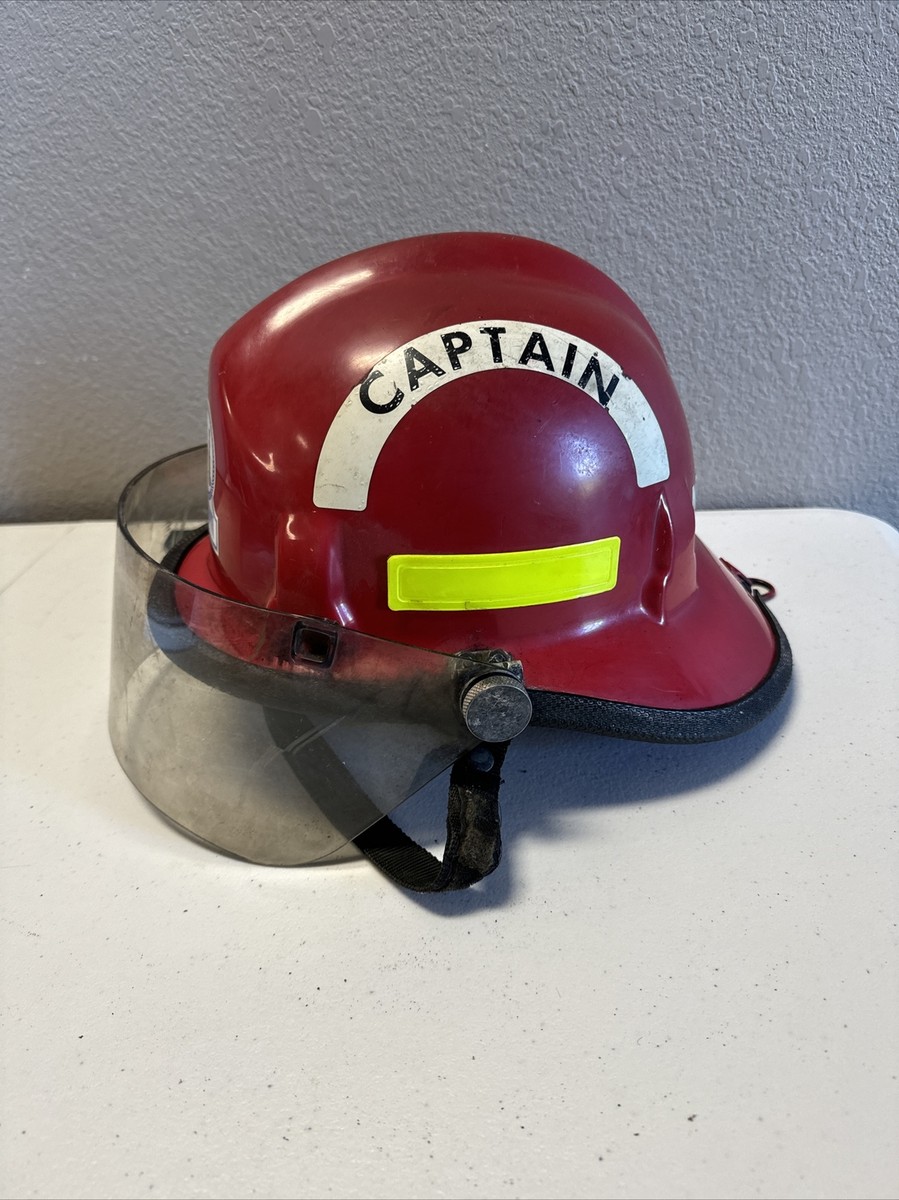 Vintage CAIRNS & BROTHER FIRE HELMET Captain Made in Clifton