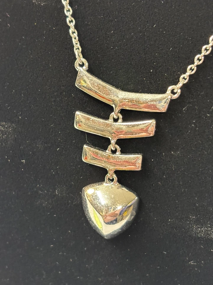 Colgante Cadena Tono Plata Precioso Estado Hueso de Pez Foto 2 de 4