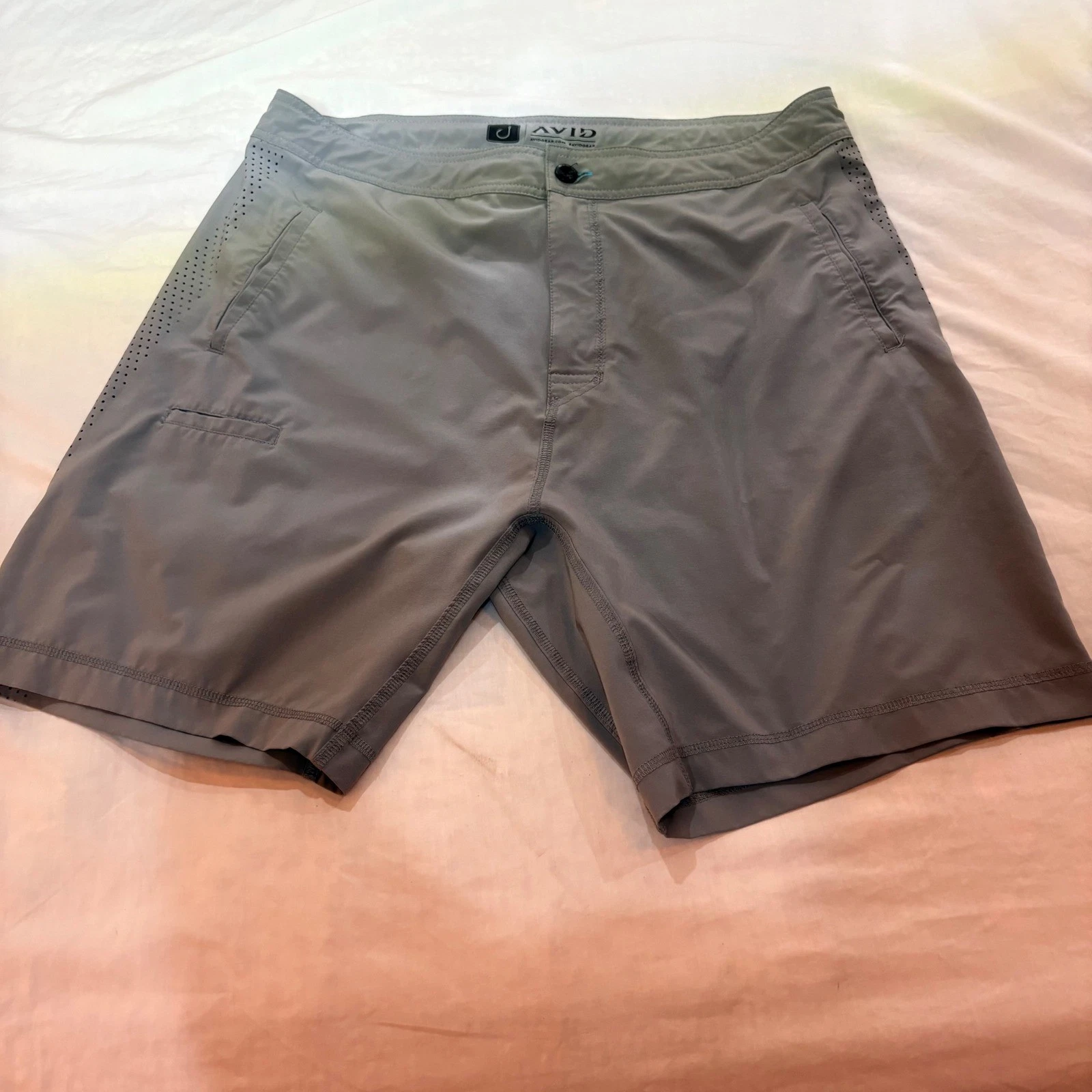 AVID Sportswear Mens Gray Performance Fishing Shorts Recycled Stretch Size 36