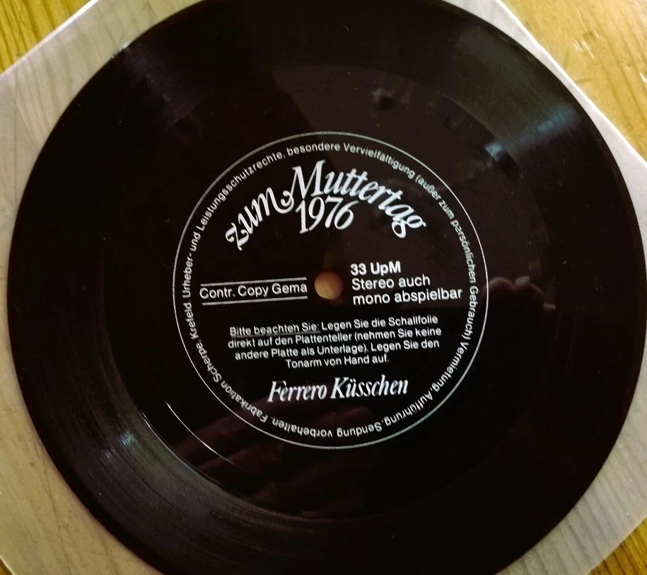 ORIGINAL VINTAGE    Zum Muttertag 1976   FERRERO KÜSSCHEN  Schallfolie  RARITÄT