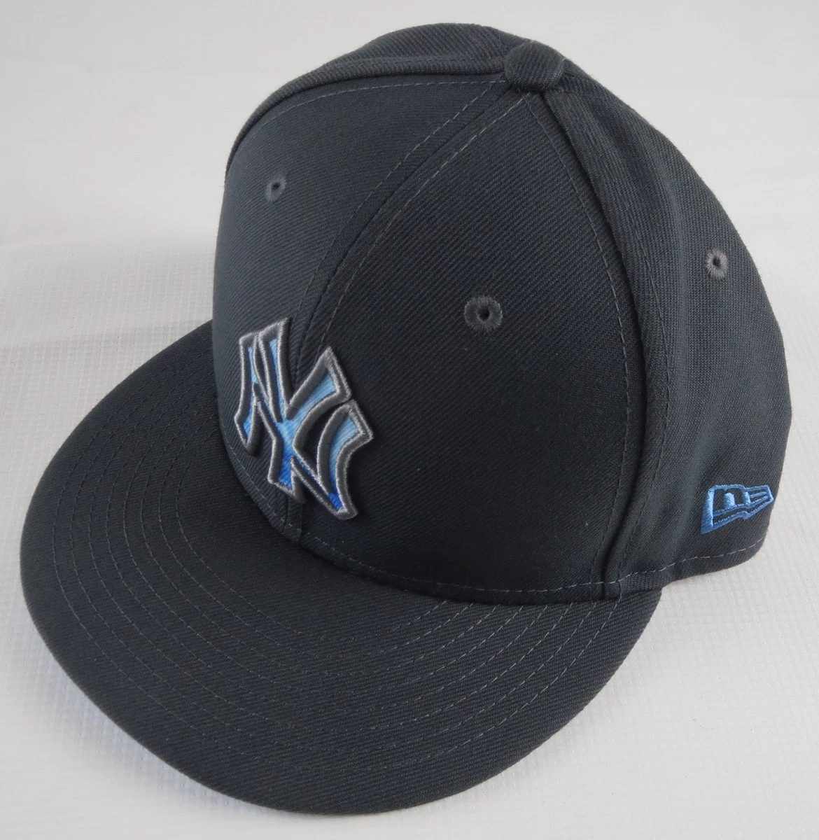 New Era New York Yankees 7 3/8 Size MLB Fan Apparel & Souvenirs