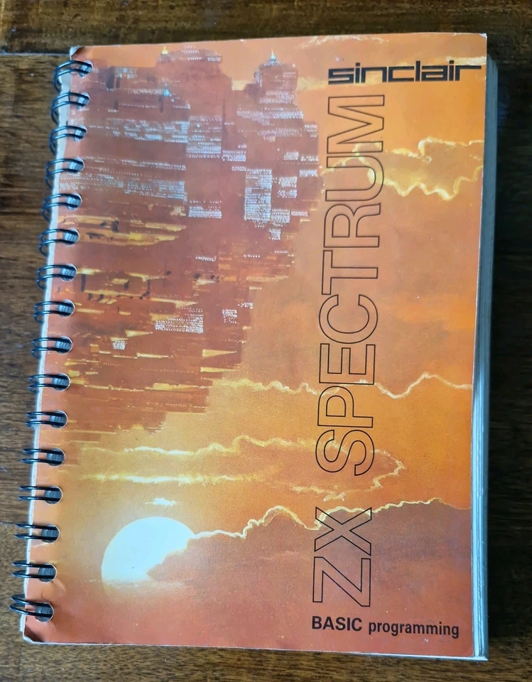 Sinclair ZX Spectrum Basic Programming Manual and introduction book both 1st ED - Image 2 of 4