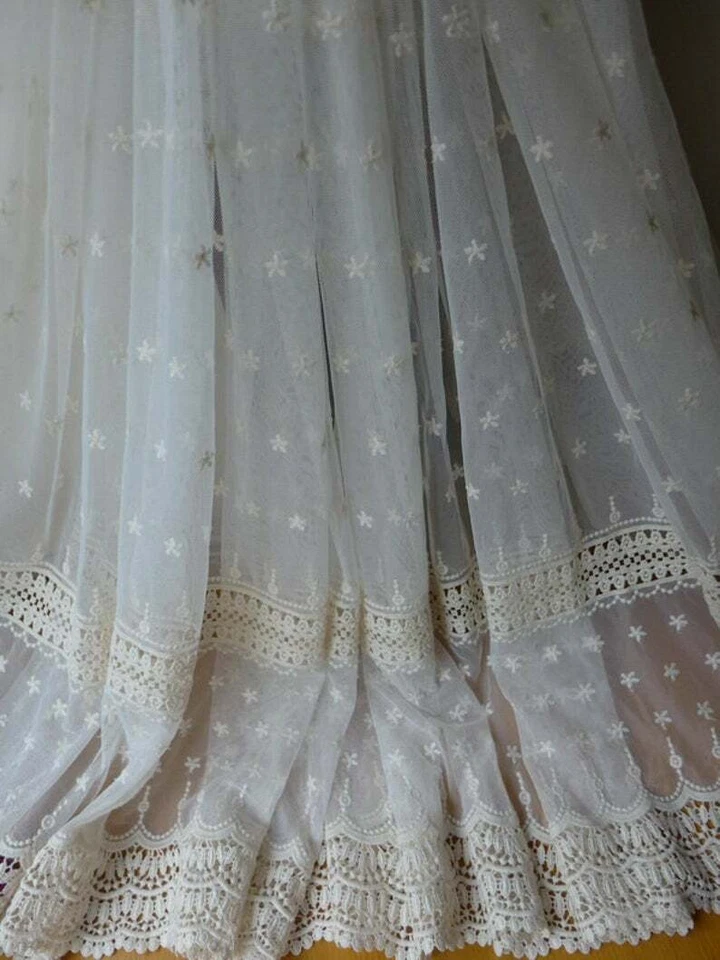 Vintage Crochet Cotton Floral Tulle Lace Fabric DIY Bridal Dress Curtain Fabric - Image 3 of 4