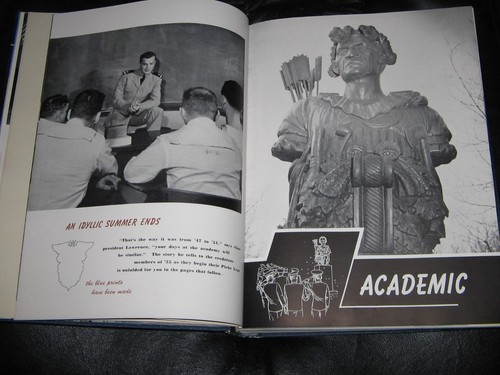 Lucky Bag Annuario US Naval Academy, anni 1980-oggi, prezzo per 1 libro - Foto 5 di 12