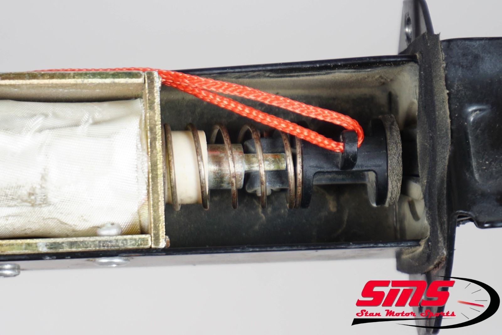 02-06 Maserati Spyder M138 4200 Gas Fuel Door Opener Actuator OEM