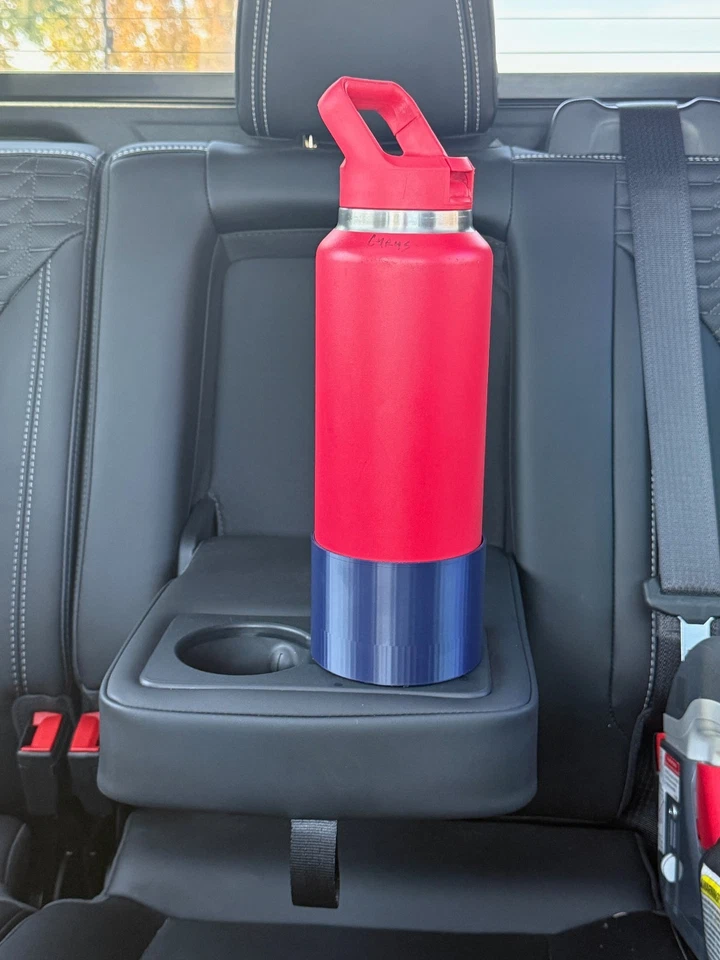 Универсальный адаптер для подстаканника Yeti Rambler 46 унций | 2019-2025 GMC Sierra (EV)  - Изображение 2 из 4