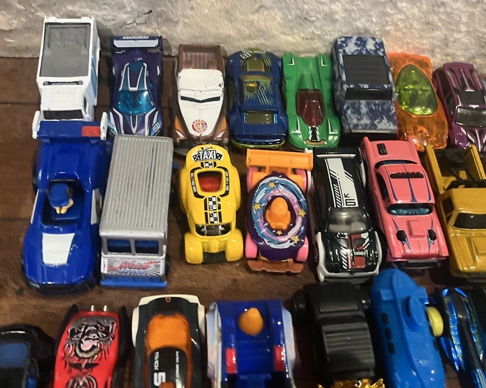 Lote de 50+ coches de carreras Hot Wheels / Matchbox Etc ¡Ver fotos Batimóvil! Foto 4 de 4