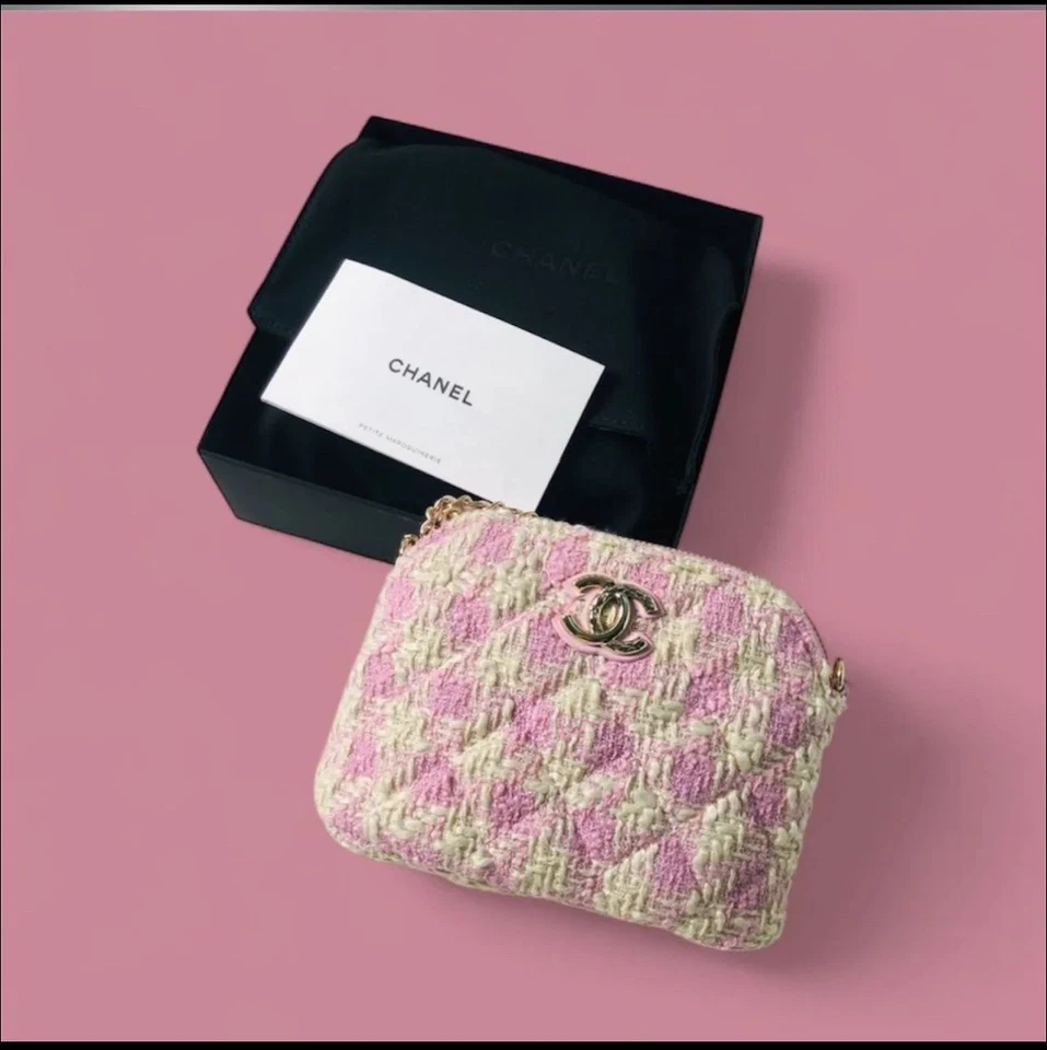 CHANEL GWP VIP Crossbody Purse Pink White Tweed, Small - Image 3 of 4