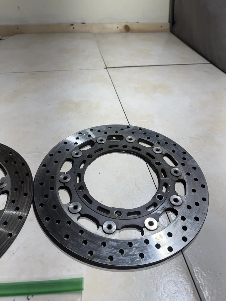 1998-2001 Yamaha R1 First Generation Front Brake Rotors - Image 4 of 4