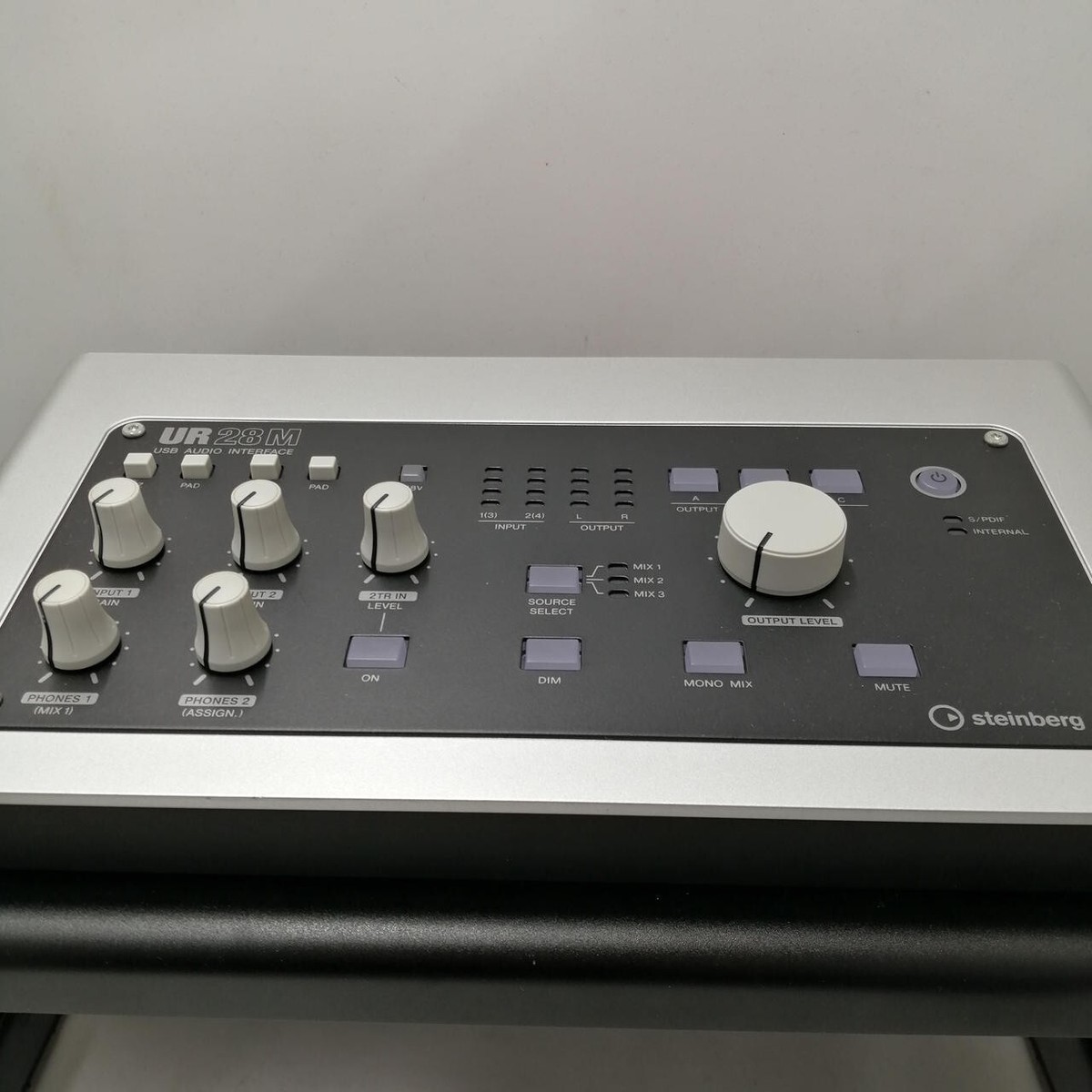 【美品】Steinberg UR28M 動作確認済 日焼けなし 美品】Steinberg UR28M 動作確認済 日焼けなし - メルカリ