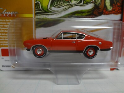 Johnny Lightning 1969 Plymouth Barracuda PAIR JLCG032 A&B - 1:64