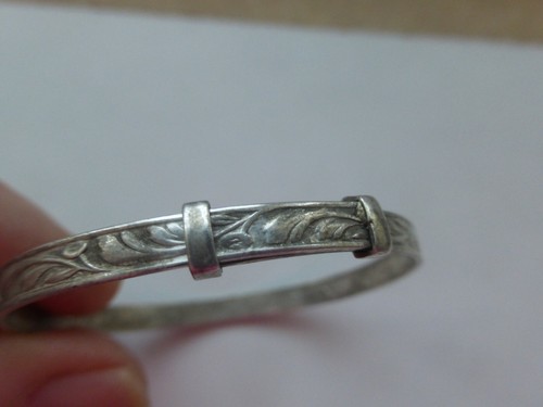 bracelet régional ancien métal argenté 20gr 21,5cm la. 1,8cmréglable tbé