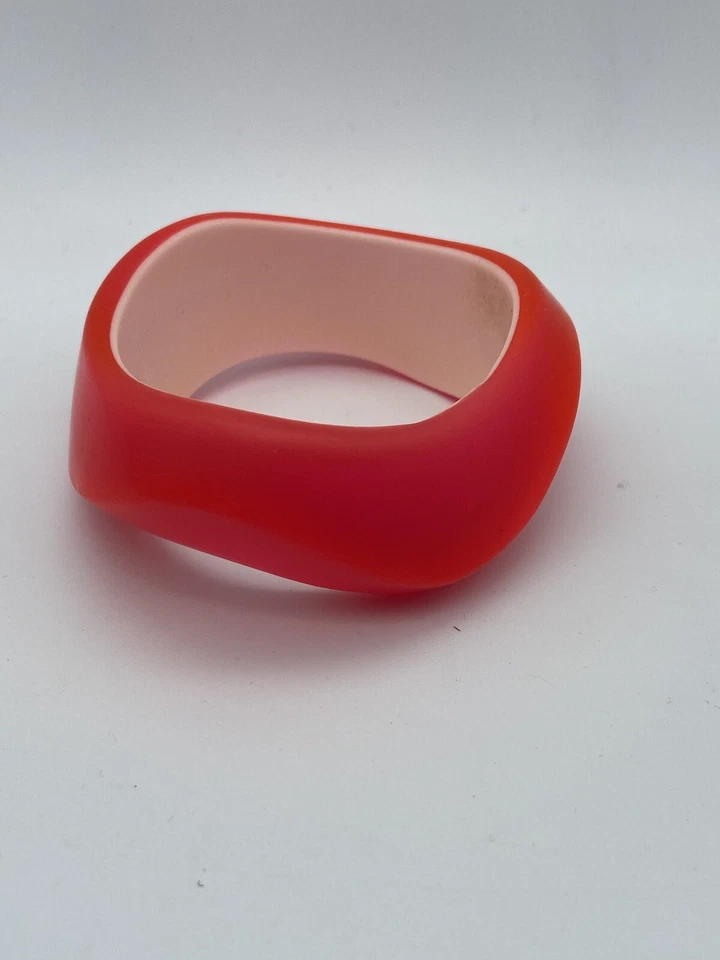 BRACCIALE RIGIDO COLORE ROSA DIAMETRO 7 cm ALTEZZA 3,5 cm - Immagine 4 di 4