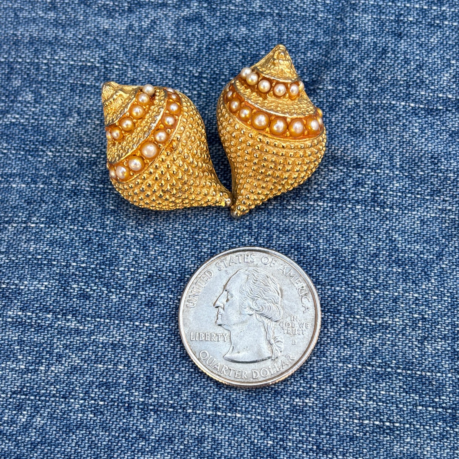 Kenneth Jay Lane (KJL) Conch Shell Eearrings with… - image 2