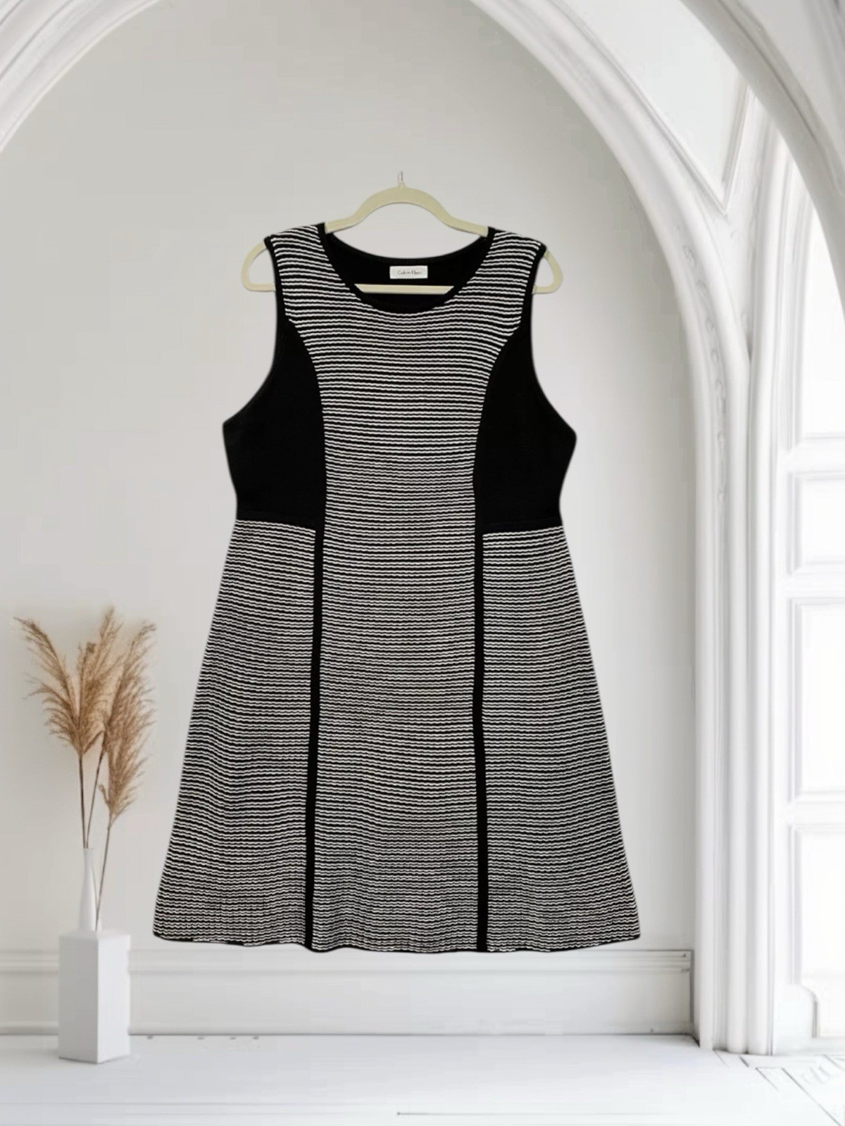 Calvin Klein Stripe Sweater Dress Women’s Size Large Super Soft Knit Cozy Chic