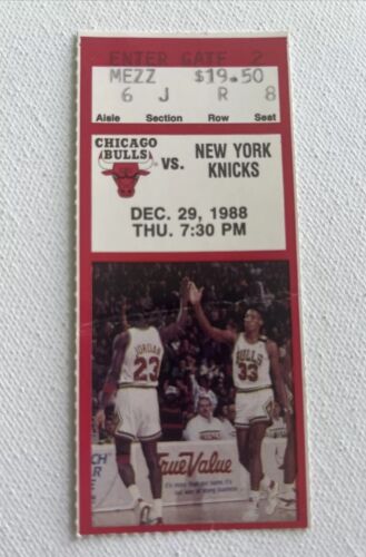 1988 Chicago Bulls Vs NY Knicks Ticket Stub Michael Jordan and Pippen Pictured - 第 8/16 張圖片