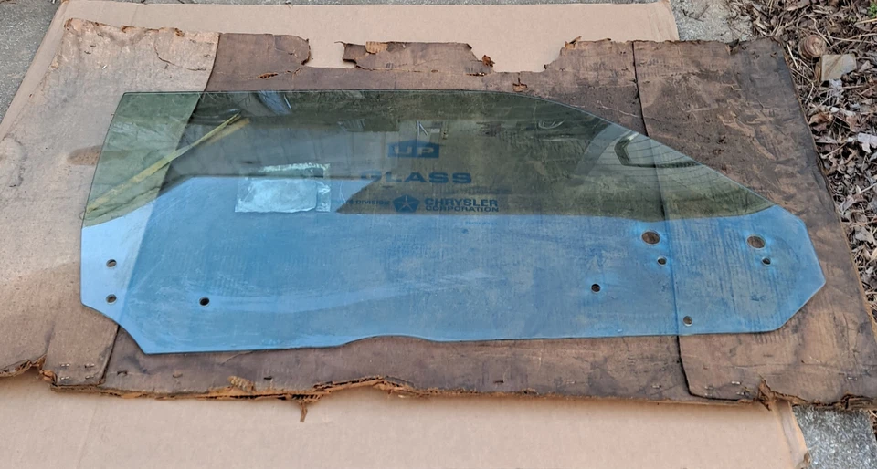 72 Plymouth Gran Coupé Fury III Fastback 1972 nuevo en stock MoPar puerta derecha vidrio tintado Foto 2 de 4