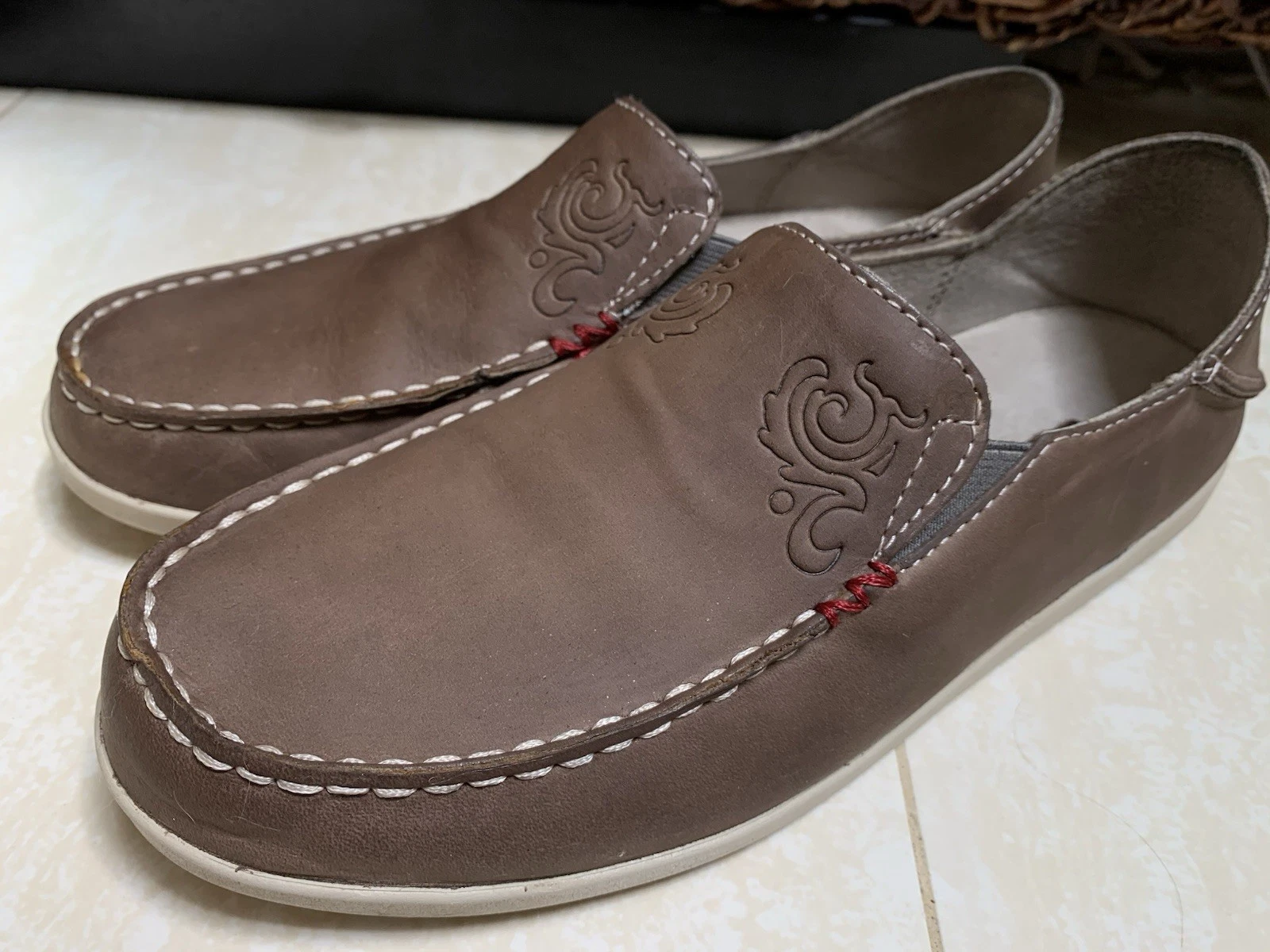 Olukai Nohea Loafer Slip On Shoes Mocha Nubuck US 8.5 Women’s EUC