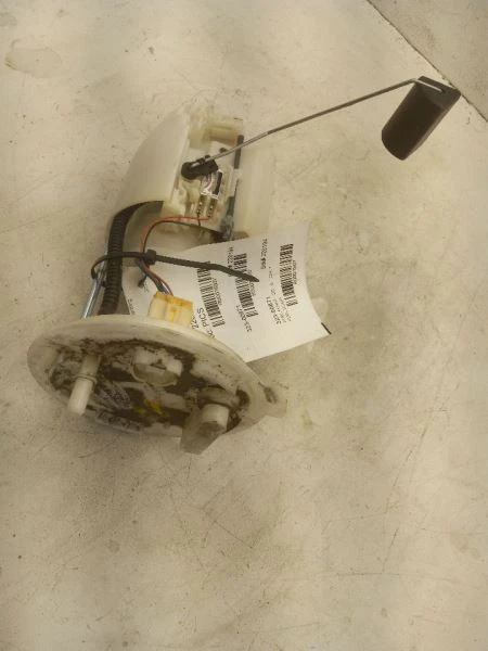 Conjunto de bomba de combustible 3,7 L tracción delantera 10-12 Lincoln MKS AG1Z9H307C Foto 3 de 4