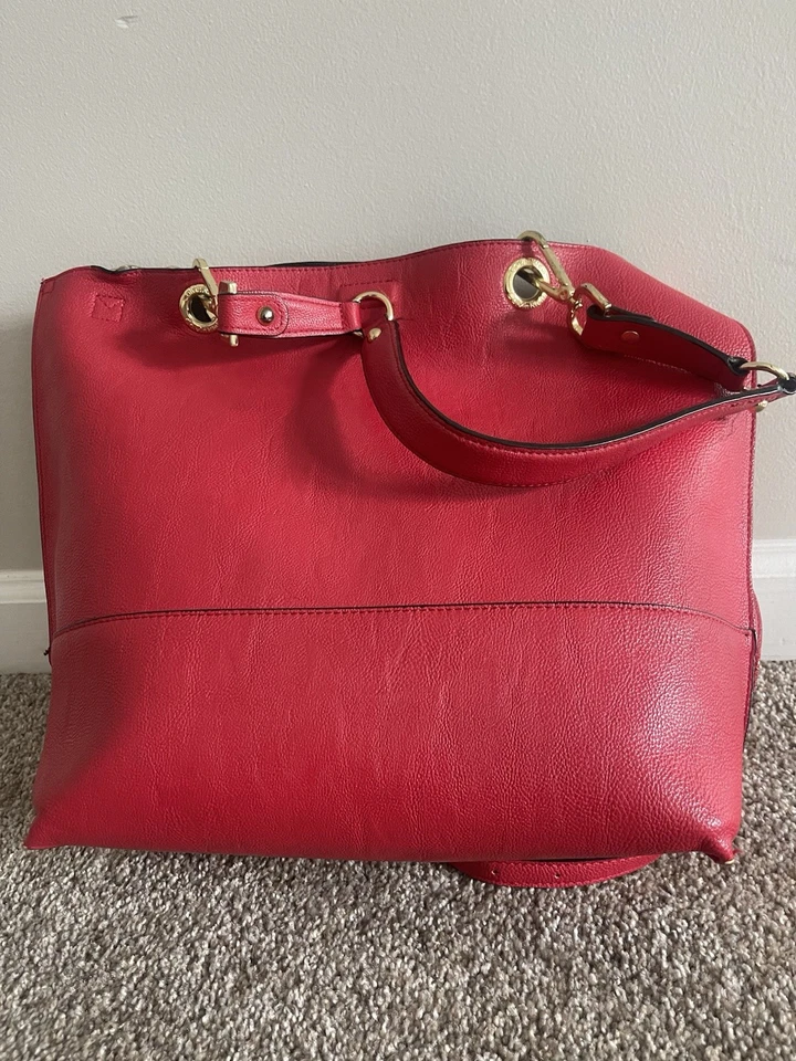 Bolsa tote Calvin Klein feminina Sonoma vermelha - reversível. US$ 60 - Imagem 4 de 4