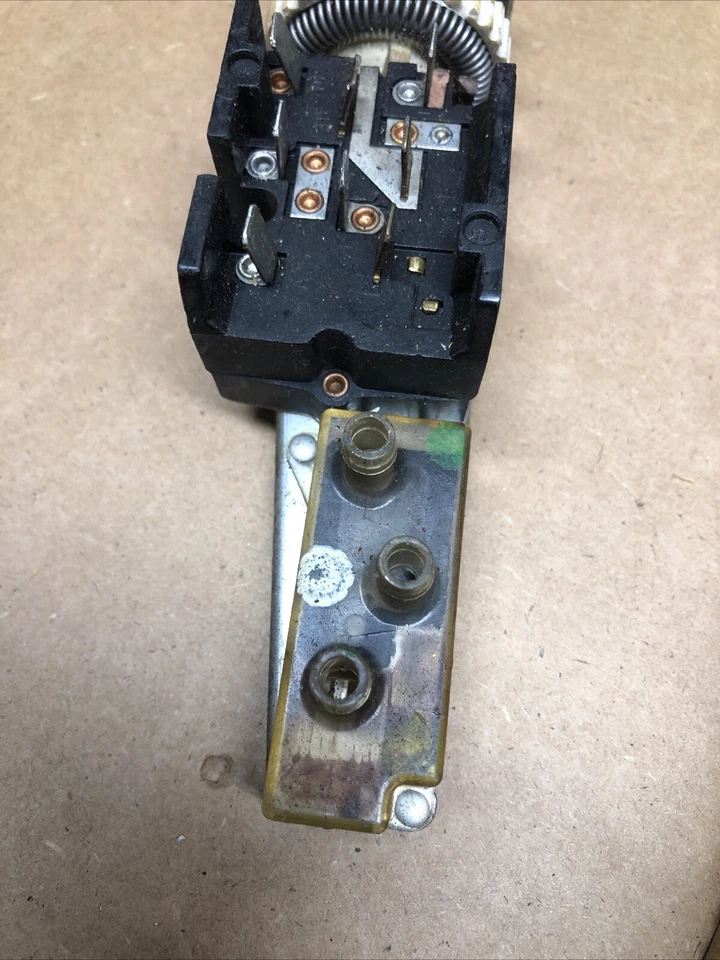 1970 水星 COUGAR HEADLIGHT VACUUM SWITCH 罕见 — 第 3/4 张图片