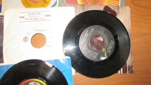 10 Random Rock Country Pop 45 rpm LP Vintage 7” Vinyl Records Jukebox - Picture 4 of 6