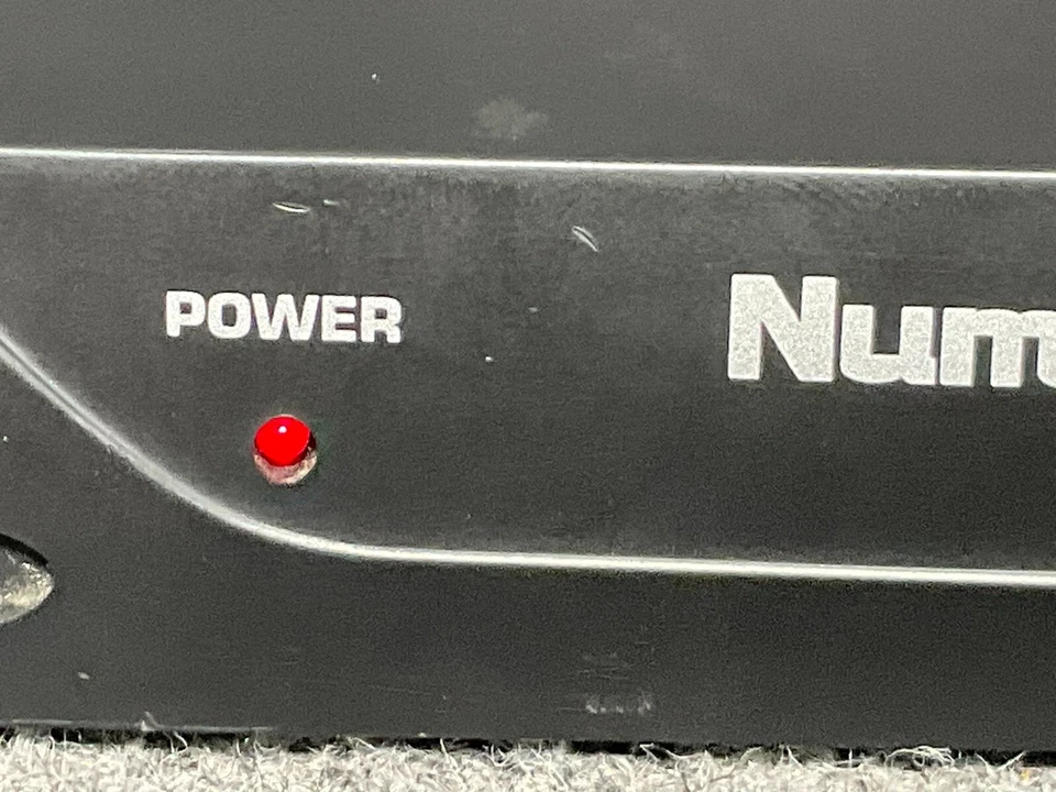 Numark WS-32 🎤 Micrófono Inalámbrico Único Sin Diversidad Micrófono de Audio Profesional Foto 3 de 4