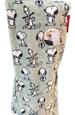 Peanuts Snoopy VelvetLoft Throw 60"X 70" Extra Long Size light green New