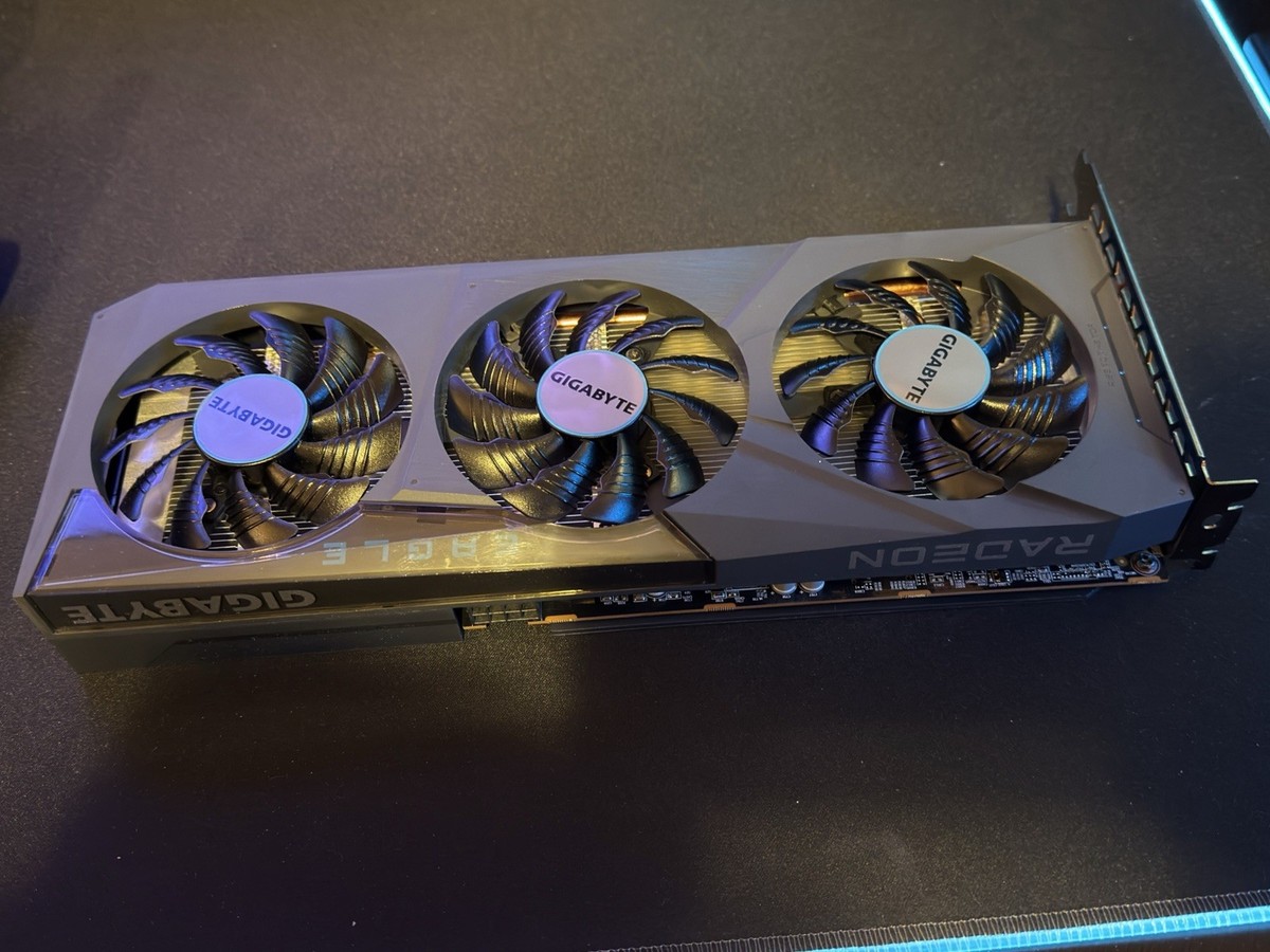 Carte Graphique GIGABYTE AMD Radeon RX 6600 Eagle 8Go GDDR6, HDMI/DP