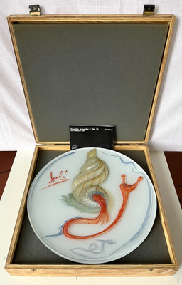 ROSENTHAL Glas-Jahresteller Jahresobjekt 1979 Salvador Dali ''Die Schnecke'' OVP