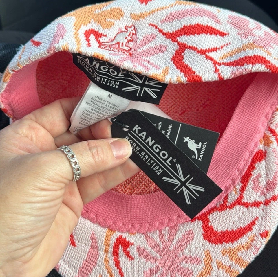 NUEVO CON ETIQUETAS Hombre Street Blanco Floral 504 Gorra de Conducción Sombrero Orig. $70 Talla: M Foto 2 de 2