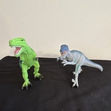 Toy Major Trading Co. WM2109 2007 Dinosaur Figures T-Rex  Velociraptor