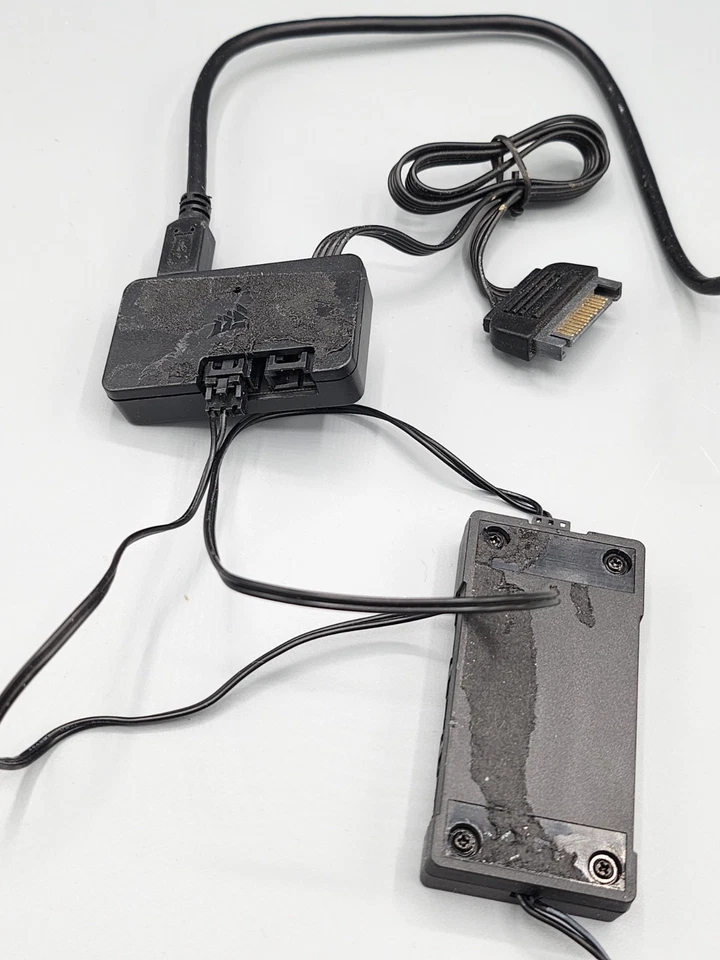 Corsair iCUE Lighting Node Pro y concentrador RGB para ventilador PC Foto 4 de 4