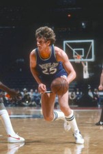 Tom LaGarde of the Dallas Mavericks1980's Basketball photo 1