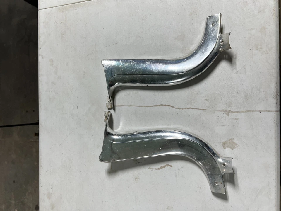 Chevy Impala 1959 1960 moldura de pilar BelAir parabrisas Bonneville Wildcat Foto 3 de 4