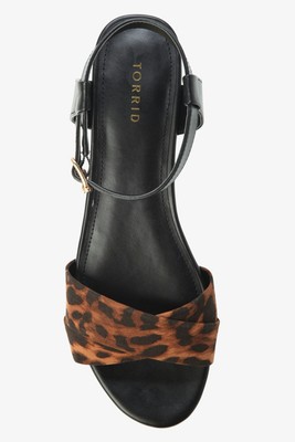 flatform sandals wide width