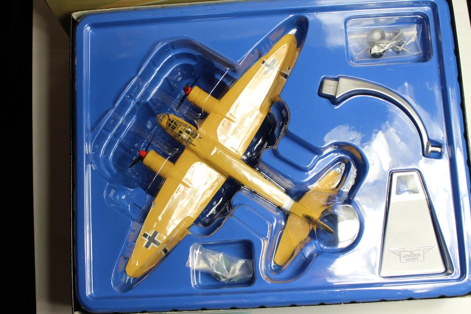 Corgi Ju-88 A-10 Kreta 1942   1:72 neu und unbespielt - Bild 2 von 4