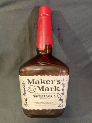 Rare Bar Display Makers Mark Promo Bottle  Bourbon Whiskey Signed 2 Executives!