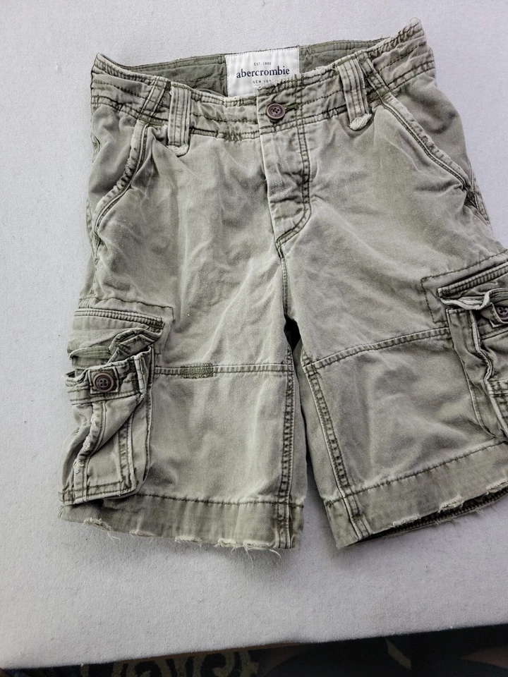 Pantalones Cortos Carga Abercrombie Niños 10 Verdes Bolsillos Cordón Fábrica Envejecido 9" Foto 2 de 4